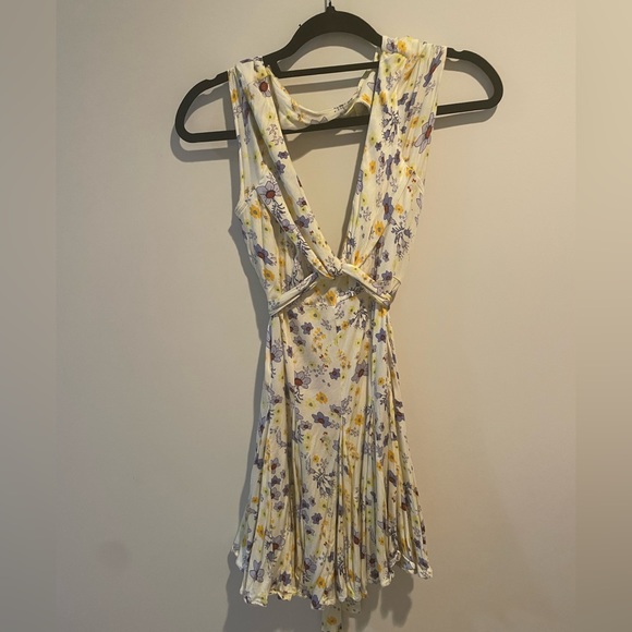 Free People Women’s Ivory Combo Open Back It Takes 2 Wrap Mini Dress - Picture 4 of 4